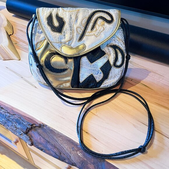 Vintage Alentino LIKE NEW NAS ART bag patch soft textured crossbody gold print - Picture 1 of 9